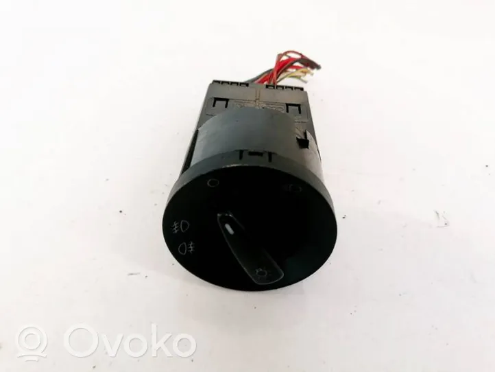 Skoda Fabia Mk2 (5J) Przełącznik świateł 1U0941531D