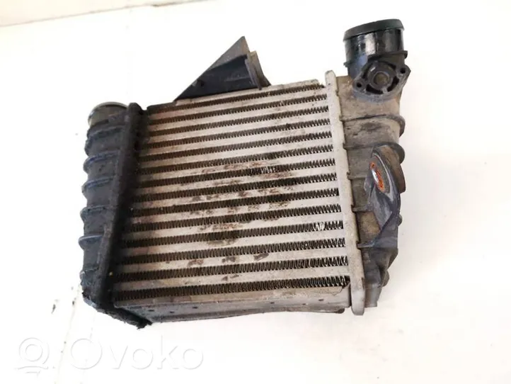 Skoda Fabia Mk2 (5J) Chłodnica powietrza doładowującego / Intercooler 6q0145804g