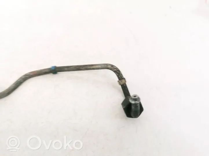 Ford Mondeo Mk III Tuyau d'alimentation conduite de carburant 