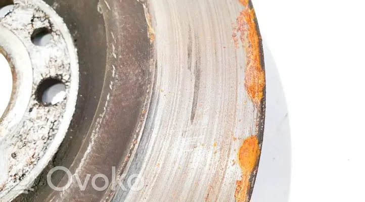 Volvo V70 Rear brake disc neventiliuojamas