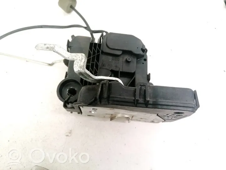 Mercedes-Benz CLS C219 Front door lock 0015073750