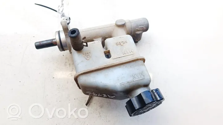 Hyundai i30 Master brake cylinder 