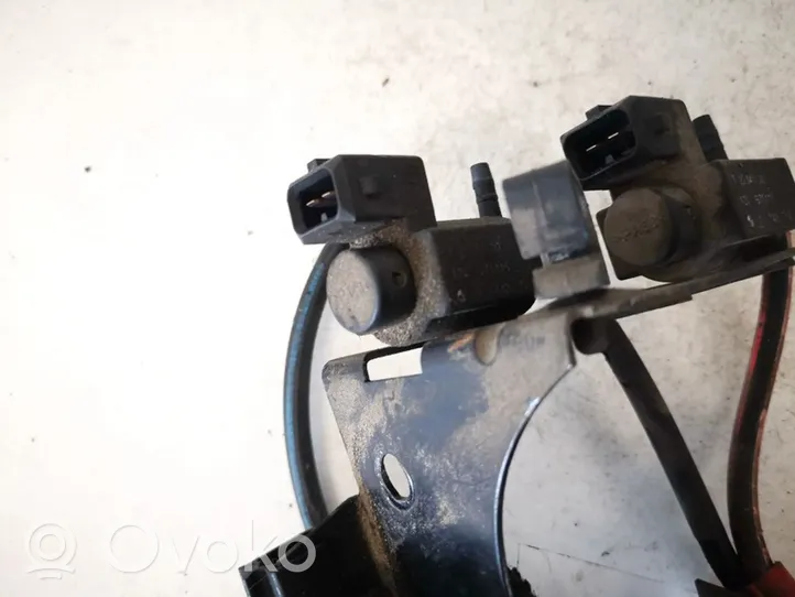 BMW 5 E39 Solenoidinis vožtuvas 1742712