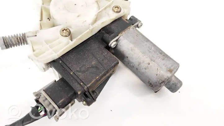 Mitsubishi Space Star Moteur de lève-vitre de porte avant 0130821789