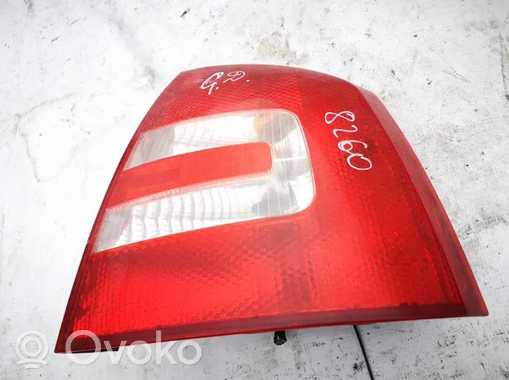 Skoda Octavia Mk2 (1Z) Lampa tylna 1z5945096a