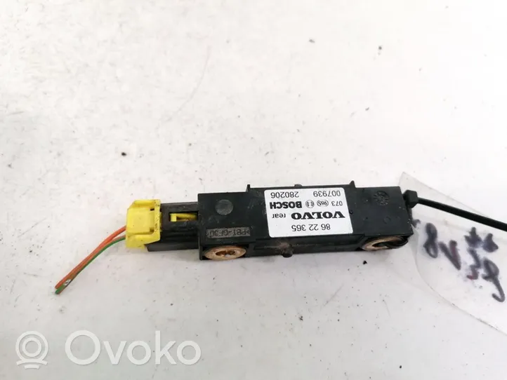 Volvo V70 Czujnik uderzenia Airbag 8622365