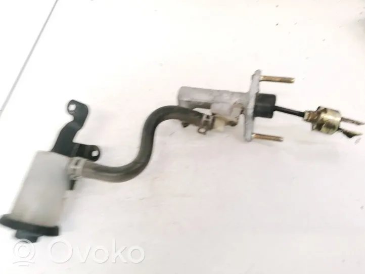 Toyota Avensis T220 Clutch master cylinder 