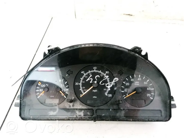 Mercedes-Benz ML W163 Tachimetro (quadro strumenti) A1635400247