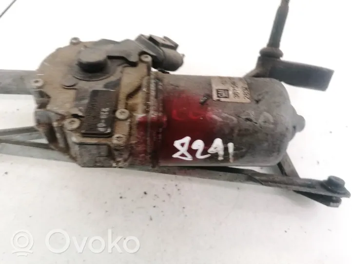 Opel Corsa D Wiper motor 13182340