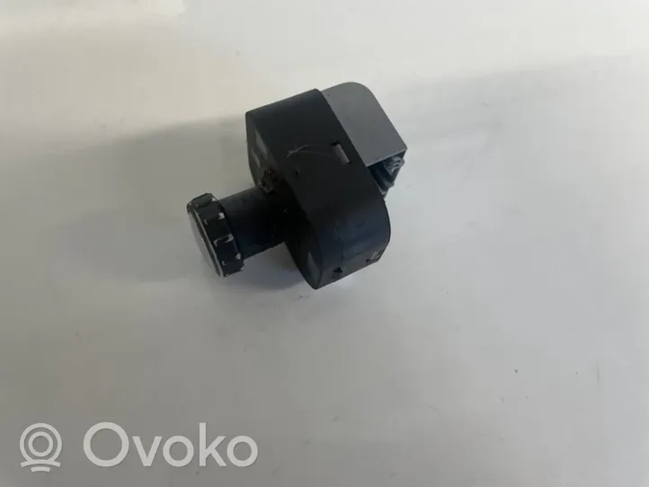 Volkswagen Touareg I Wing mirror switch 7l6959565