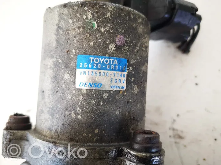 Toyota Avensis T250 EGR vožtuvas 256200r010