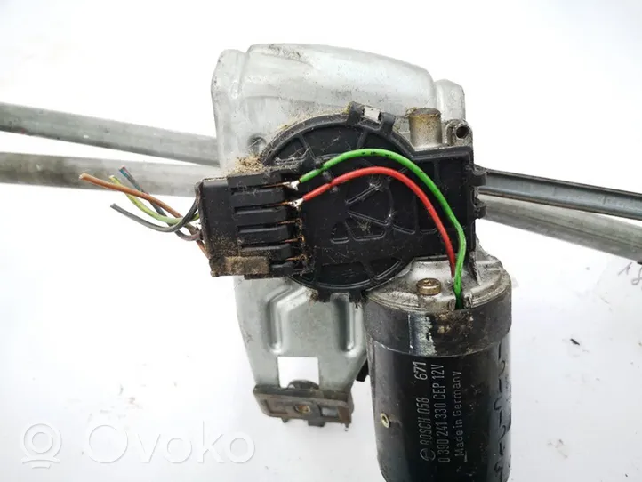 Audi A6 S6 C4 4A Wiper motor 0390241330