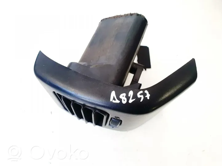 Volkswagen Golf III Griglia di ventilazione centrale cruscotto 1h6819704