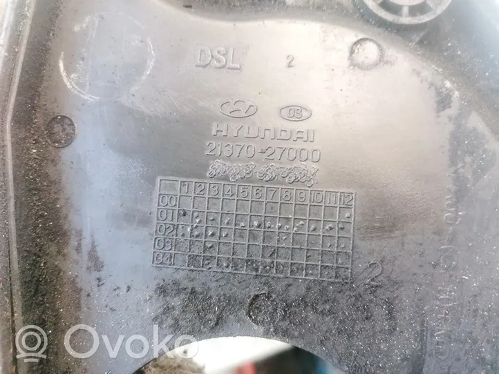 KIA Carens I Osłona paska / łańcucha rozrządu 2137027000