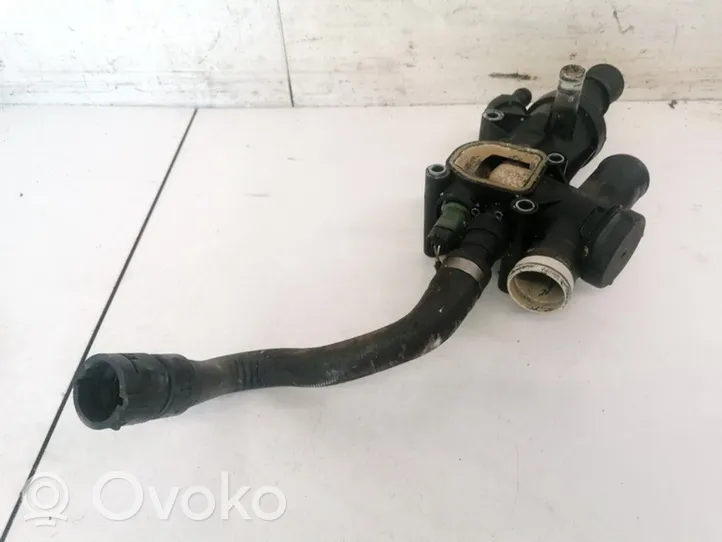 Ford Mondeo MK IV Obudowa termostatu 9656182980