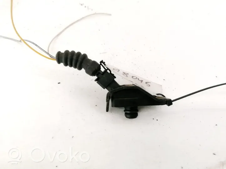 BMW 5 E39 Air pressure sensor 0261230046