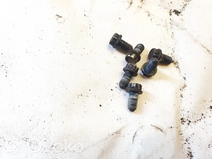 Volkswagen Polo IV 9N3 Nuts/bolts 