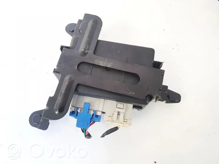 Chevrolet Captiva Comfort/convenience module 25843242