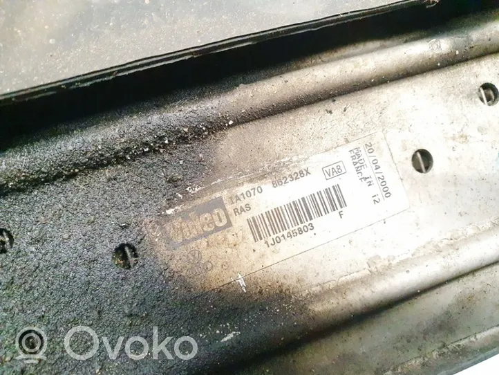 Skoda Octavia Mk1 (1U) Chłodnica powietrza doładowującego / Intercooler 1j0145803f