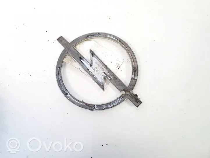 Opel Vectra C Emblemat / Znaczek 