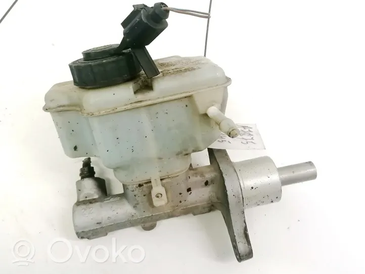 Volkswagen Touran I Master brake cylinder 