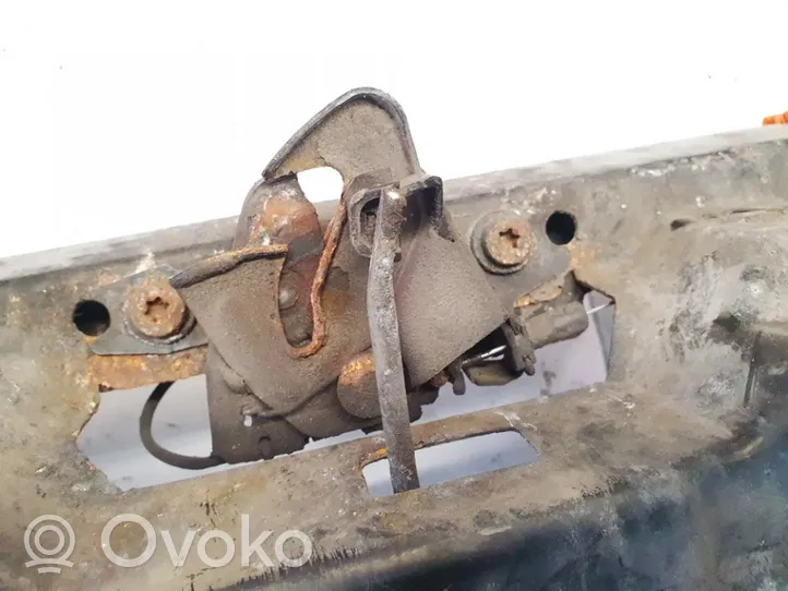 Skoda Octavia Mk1 (1U) Serrure de capot 