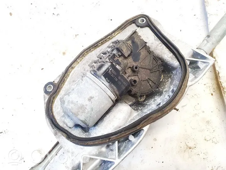 Opel Astra H Wiper motor 0390241538