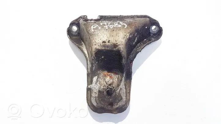 Audi 80 90 B3 Engine mounting bracket 