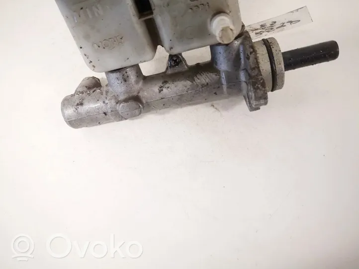 Hyundai i30 Master brake cylinder 