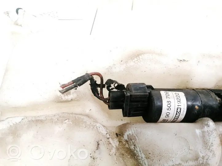 Opel Vectra B Headlight washer pump 90508709