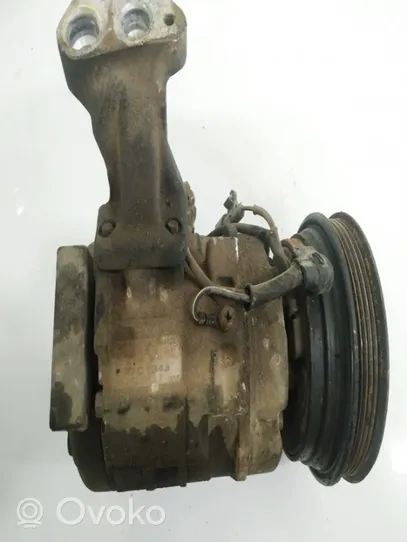 Toyota Avensis Verso Compressore aria condizionata (A/C) (pompa) 4472204222