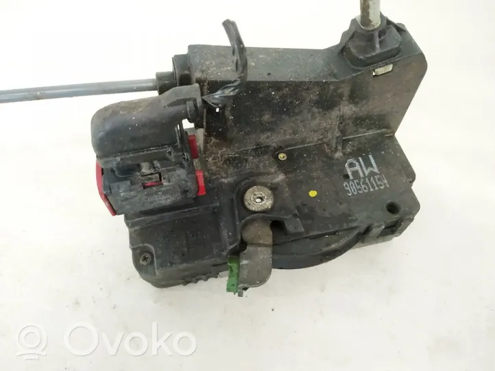 Opel Astra F Front door lock 90561154