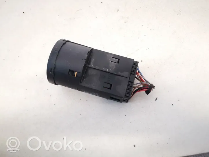 Volkswagen Polo Light switch 6q0941531b