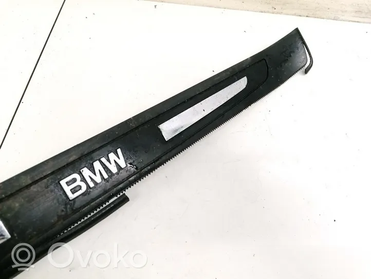 BMW 7 E65 E66 Priekinio slenksčio apdaila (vidinė) 7051871