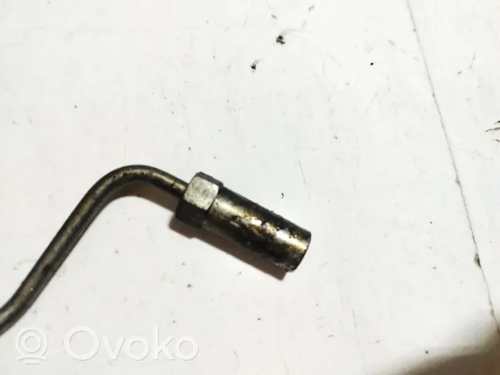 Nissan Pathfinder R51 Tuyau d'alimentation conduite de carburant 