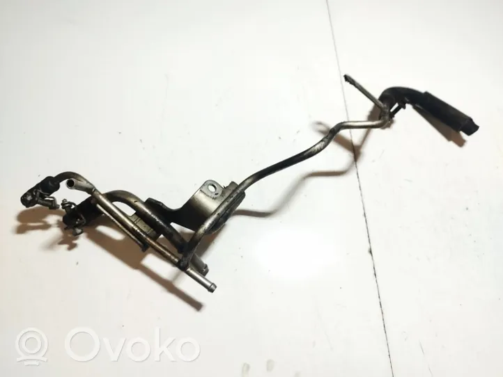 Nissan Pathfinder R51 Tuyau d'alimentation conduite de carburant 