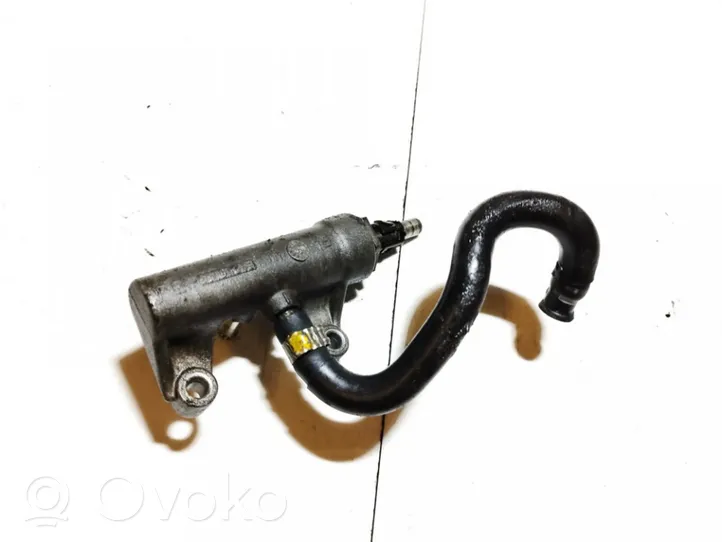 Opel Signum Tubo principal de alimentación del combustible 55193043