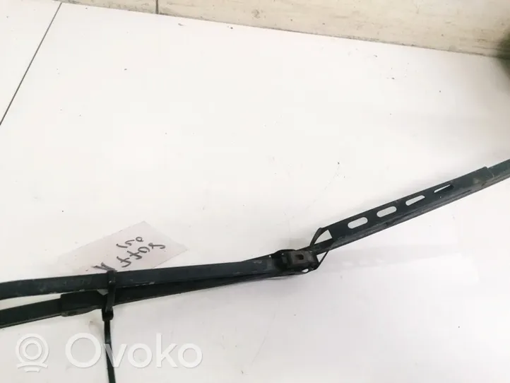 Renault Kangoo I Front wiper blade arm 7700308795