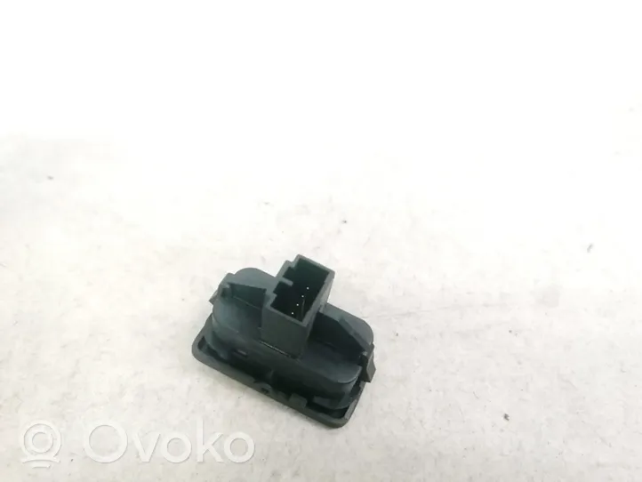 Volvo V50 Central locking switch button 30773333