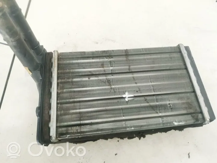 Volkswagen PASSAT B5 Radiateur de chauffage 8d1819031a