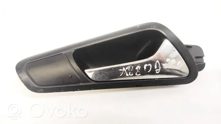 Volkswagen PASSAT B6 Front door interior handle 3C1837114