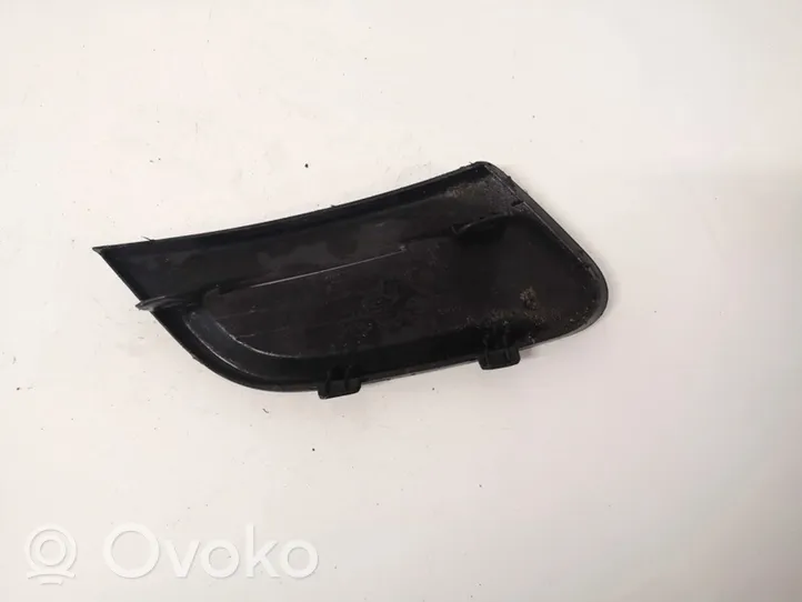 Renault Twingo II Etupuskurin alempi jäähdytinsäleikkö 620753323r