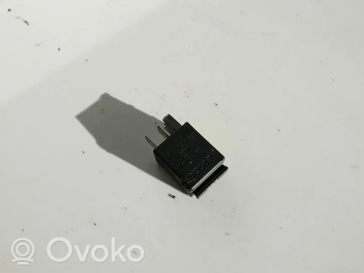 Volkswagen Polo Other relay 7m0951253c