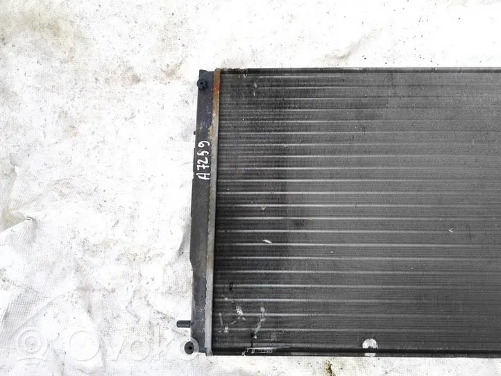 Renault Megane I Radiateur de refroidissement 7700425842