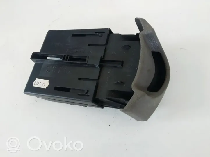 Citroen Xsara Picasso Peleninė panelėje 9635581577