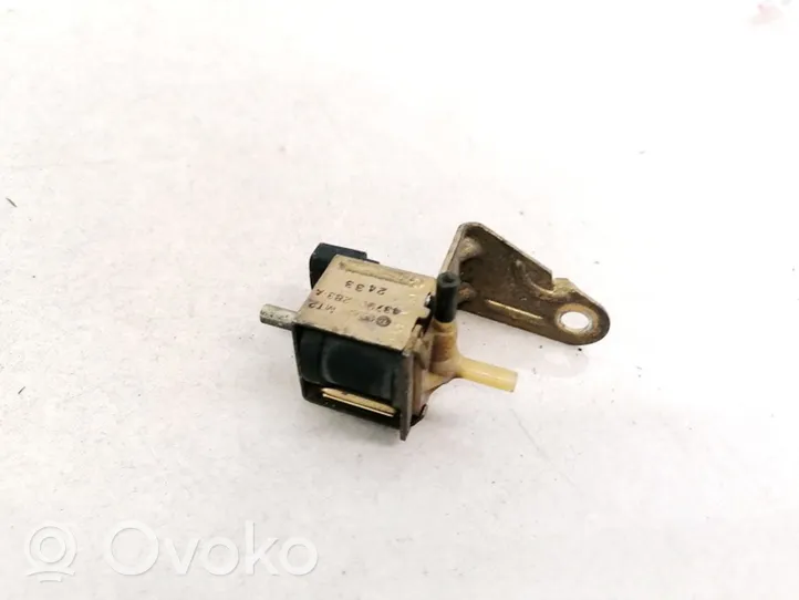 Audi A6 S6 C4 4A Solenoidinis vožtuvas 437906283A