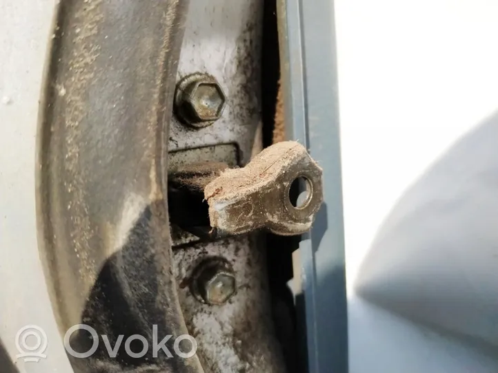 Toyota Yaris Ribotuvas galinių durų atvėrimo 