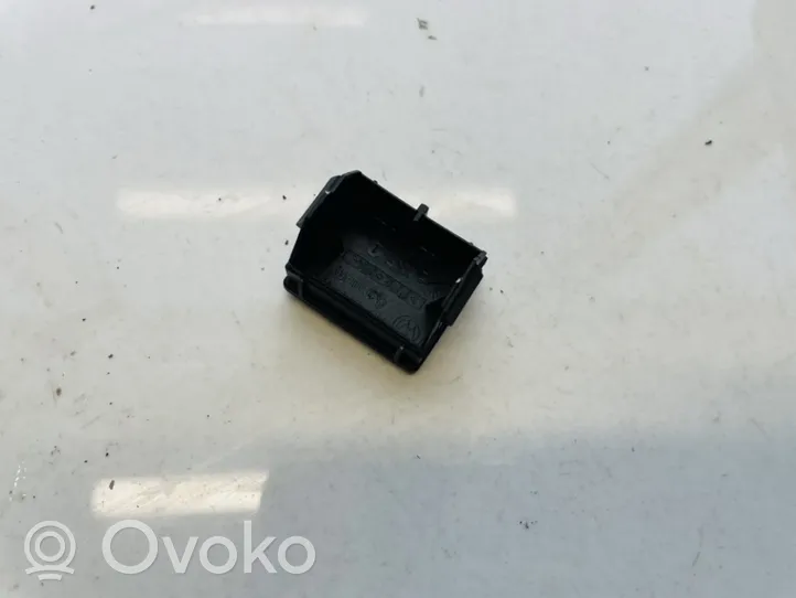 Volkswagen Golf III Inne części wnętrza samochodu 1h0858179