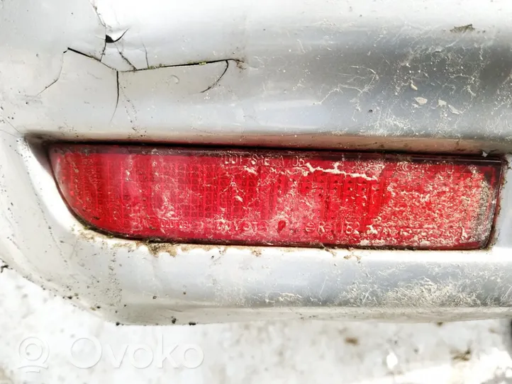 Toyota Avensis Verso Réflecteur de feu arrière 