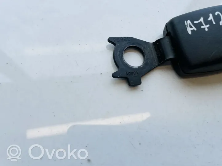 Toyota Avensis Verso Klamra tylnego pasa bezpieczeństwa 030703d5x